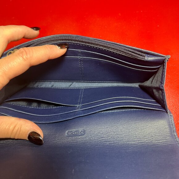 Coach Turnlock Wallet, Leather Blue, Retired Style from the Mid-2010s, NWOT - Picture 8 of 8